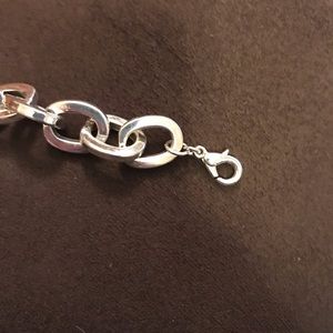 n/a Jewelry - Silver Tone Chain Link Necklace (17") n/a Jewelry - Silver Tone Chain Link Necklace (17")